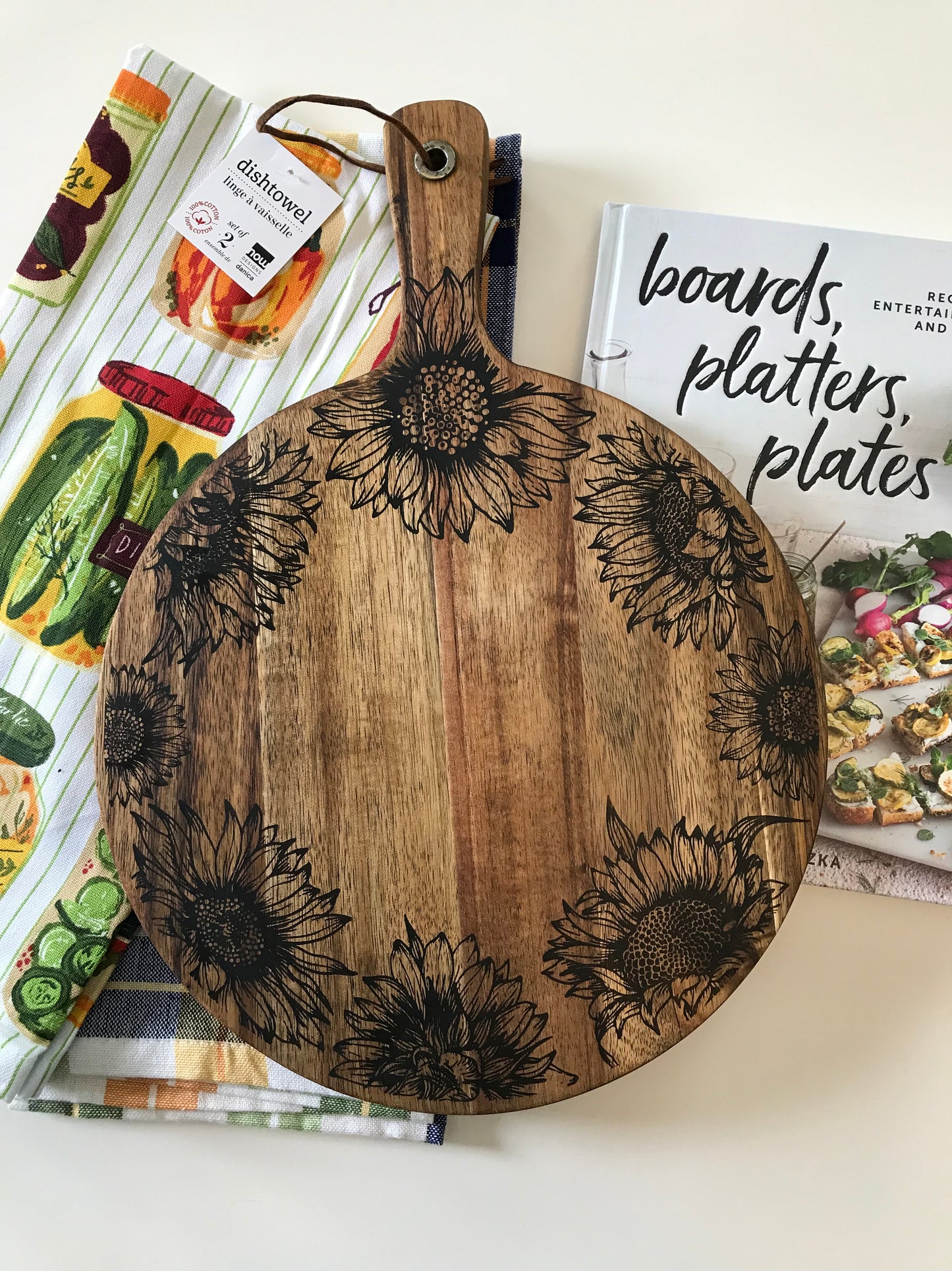 Custom Board for Cindy - Board - Large Round Acacia Board - Laser Engraving
