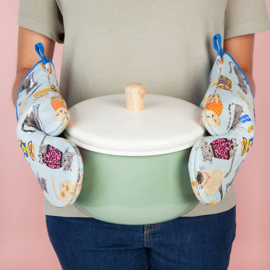 Feline Fine Oven Mitts Set of 2: Multi-Colored