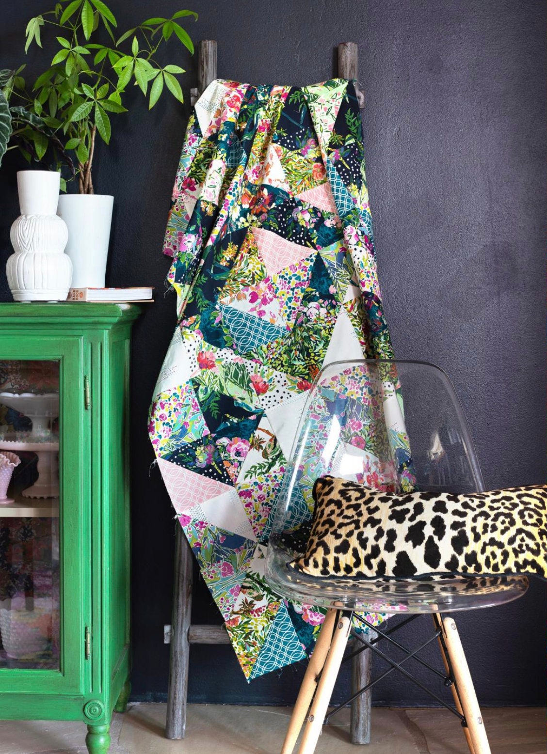 Bari J. Ackerman - Ms Woolf Calmwater - Bloomsbury