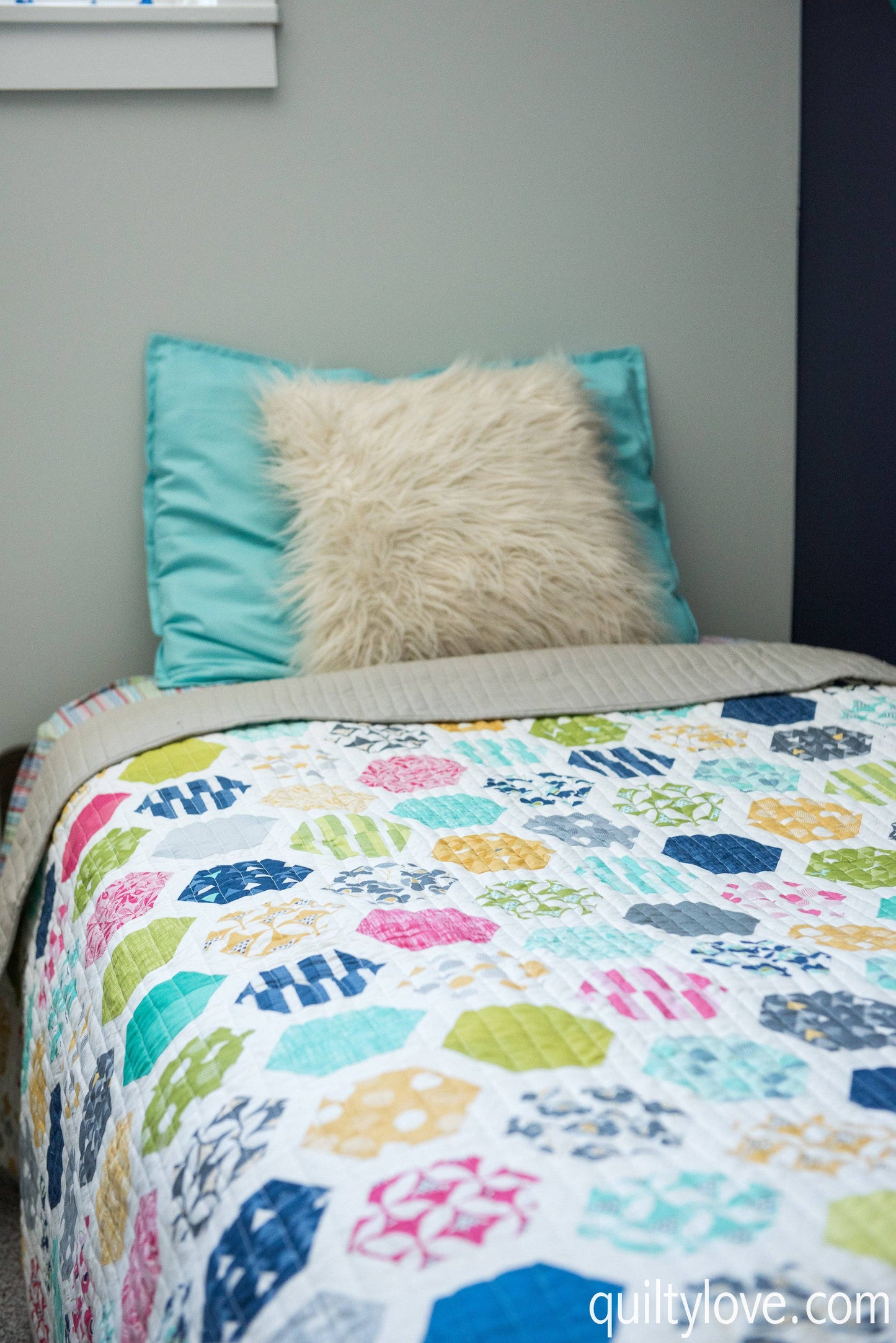 Hexie Framed PAPER Quilt Pattern