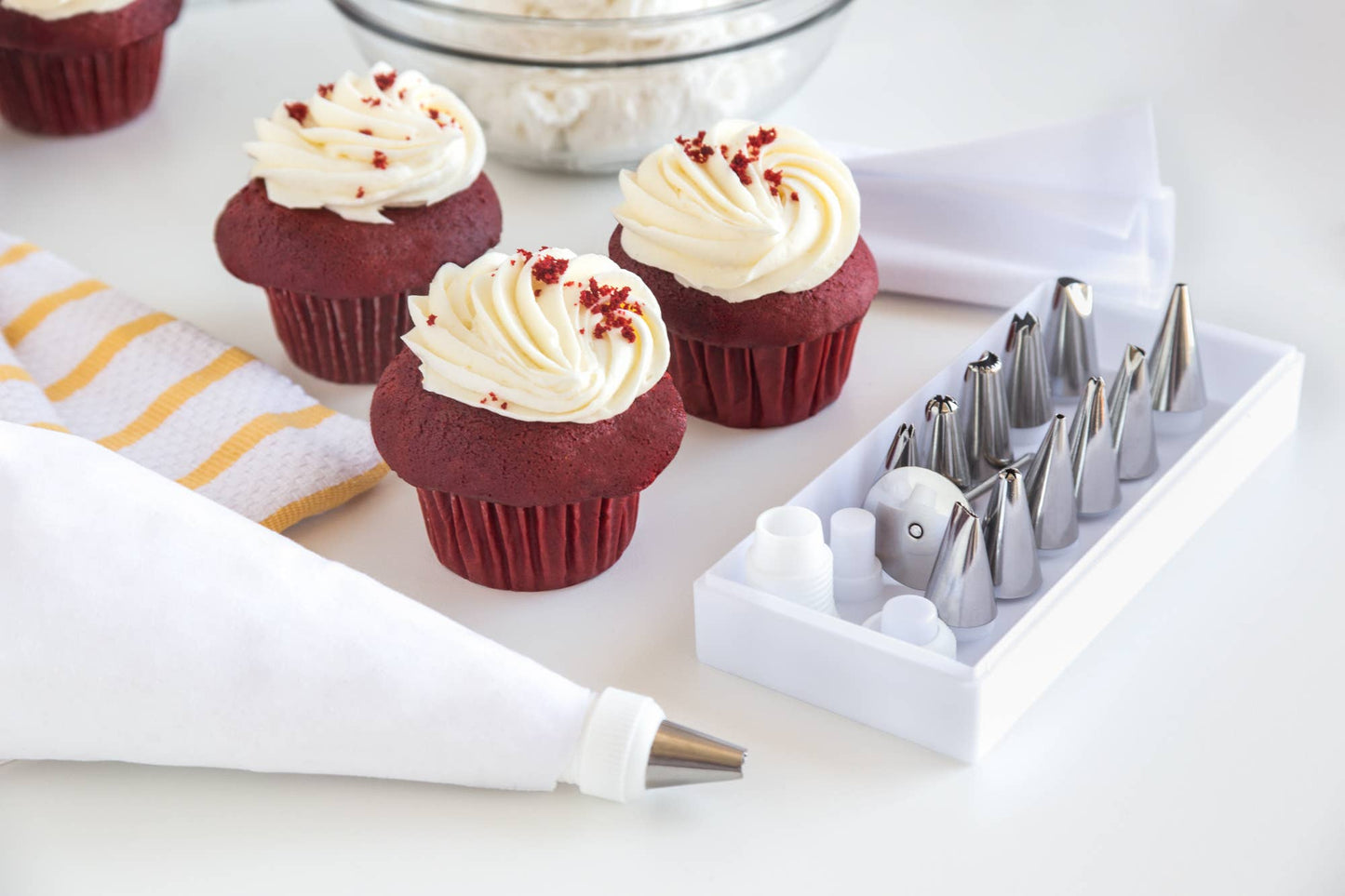 Fox Run Icing Set, 17-Piece, 8.25" x 3" x 1.75"